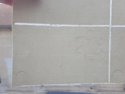 Carte à la lumière. Papier vergé